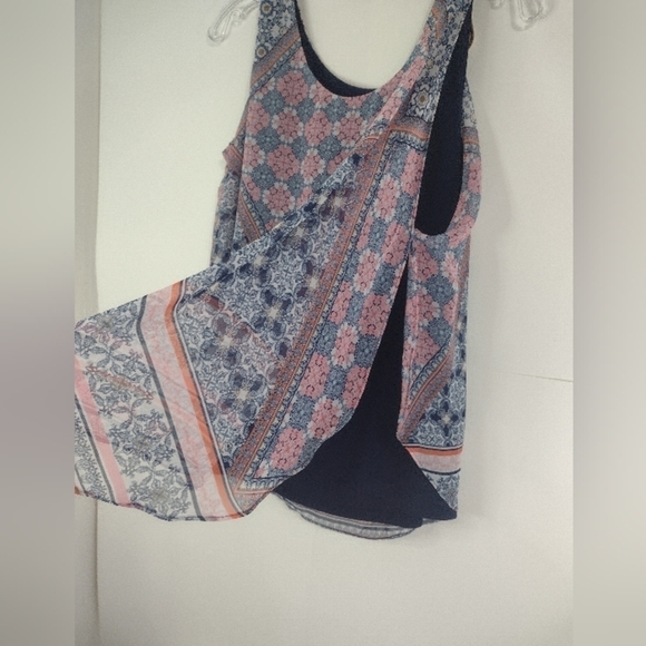 CoCo Blanco women's top sleeveless size (S) - Picture 7 of 12